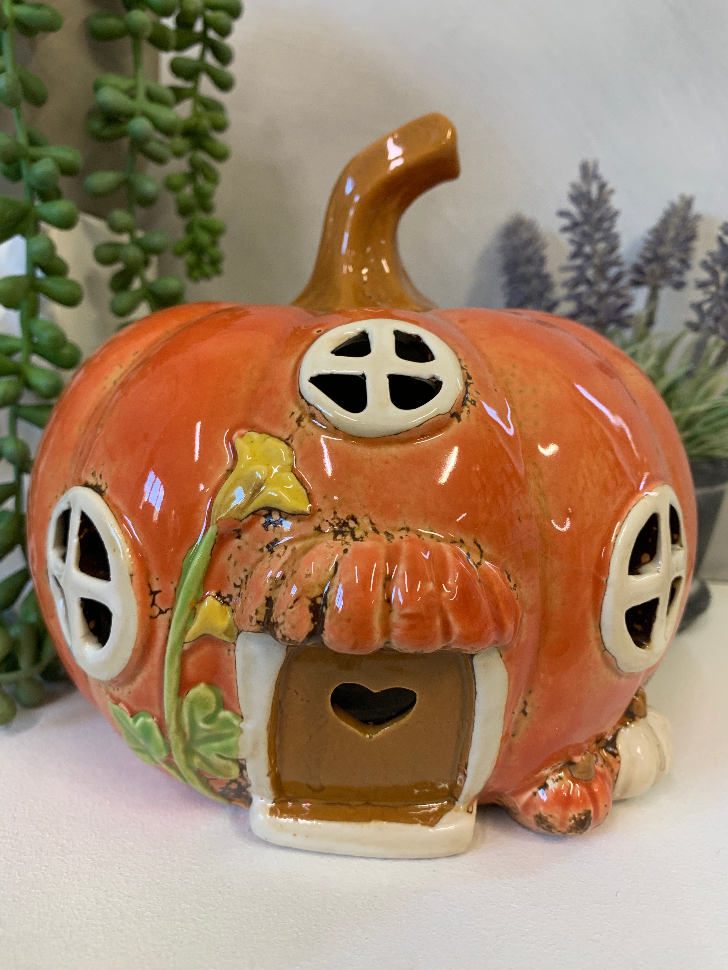 Village Pottery Pumpkin House Tealight