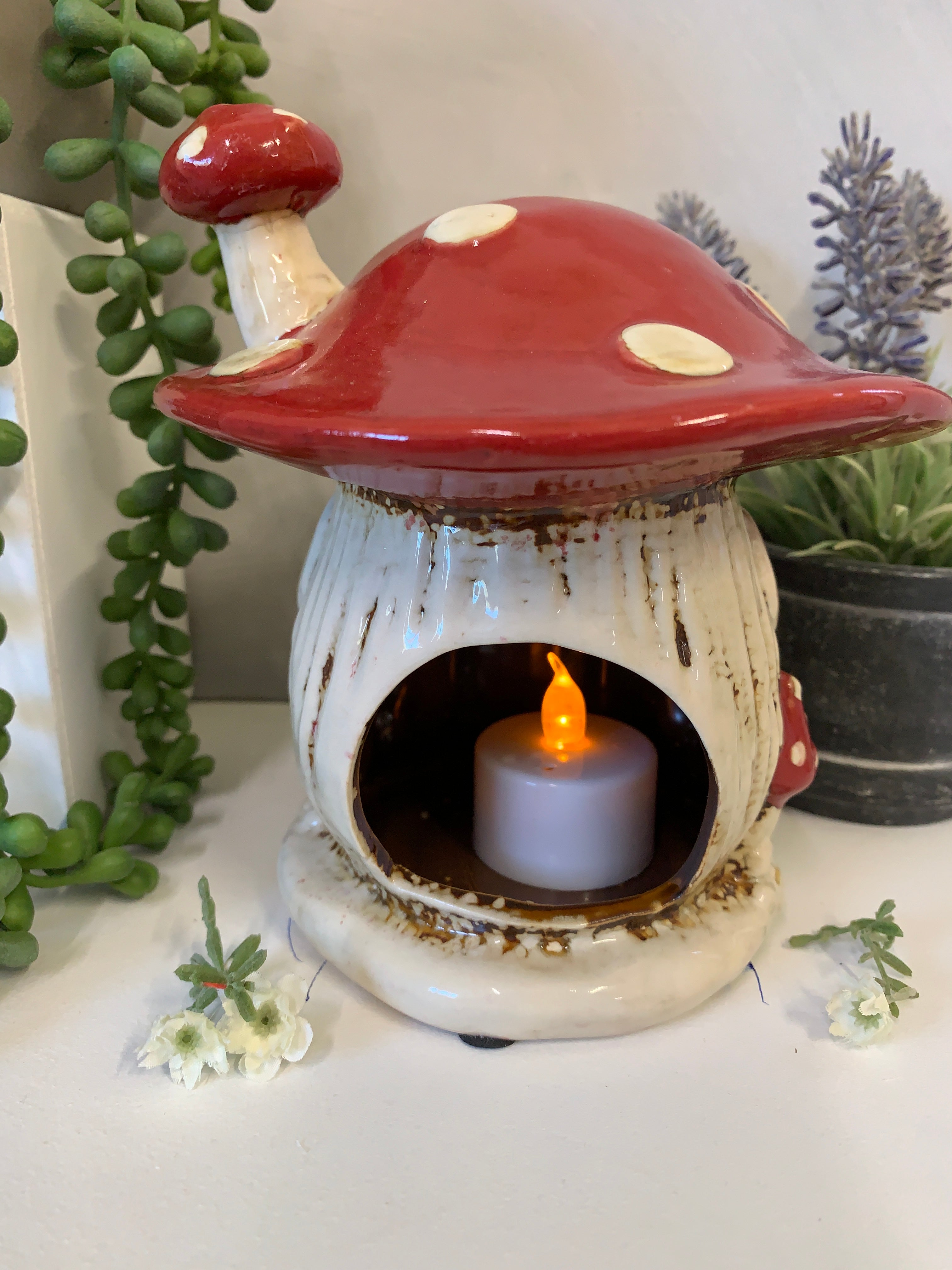 Village Pottery Red Mushroom House Tealight