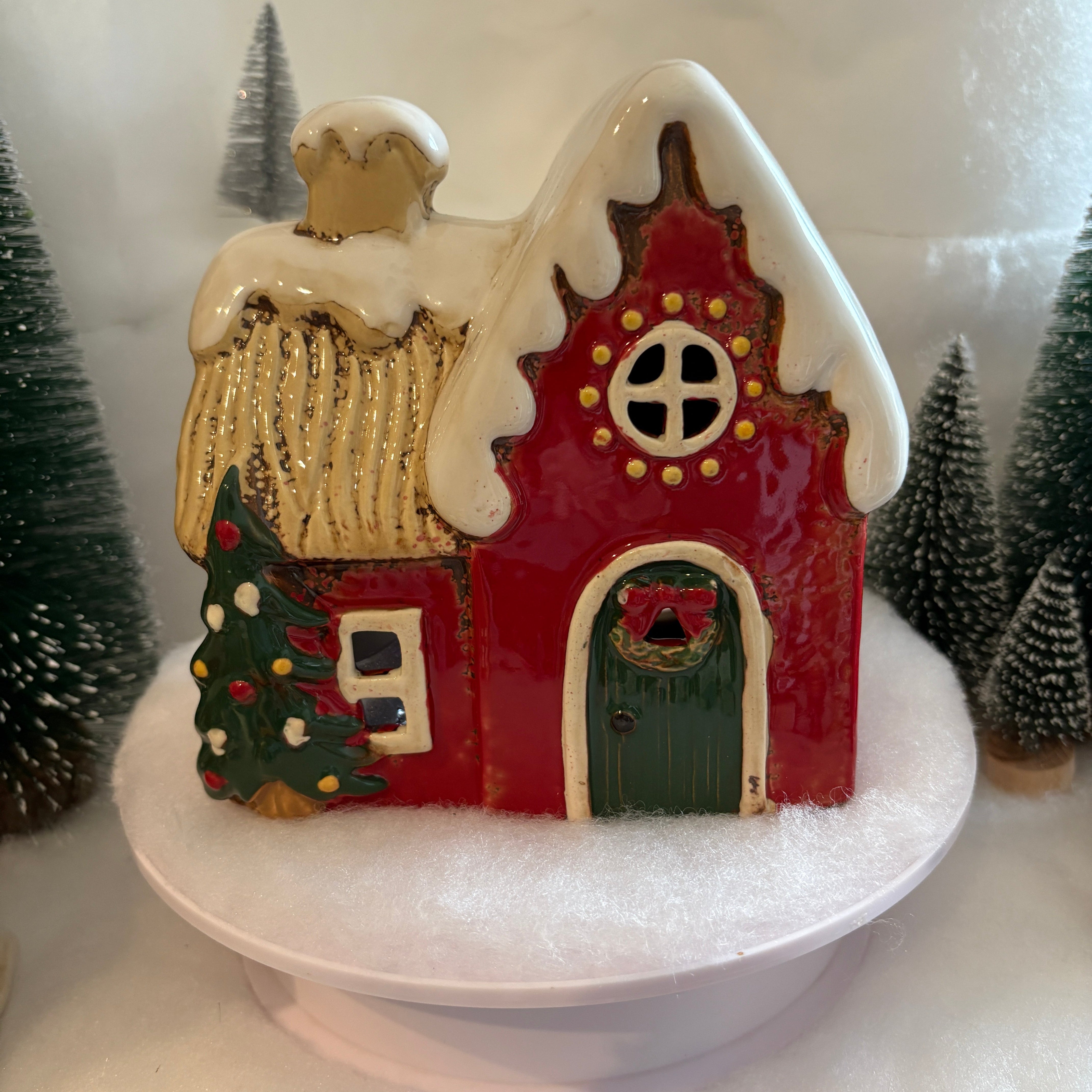 Village Pottery Christmas Round window house