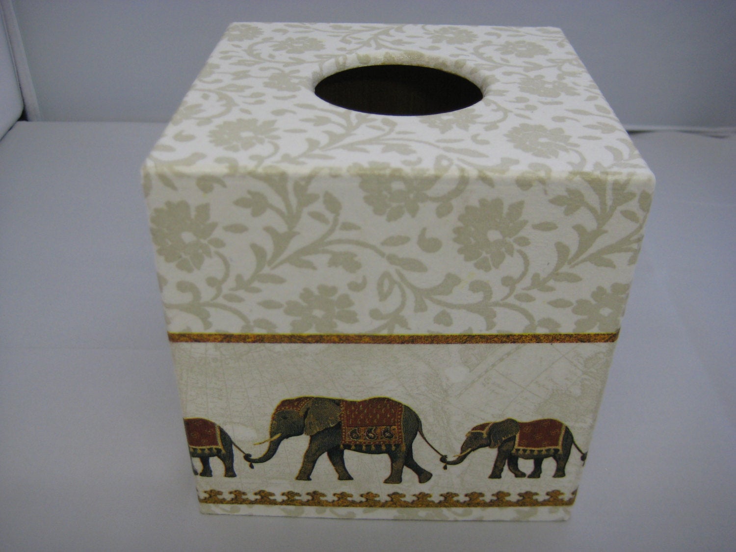 Tissue Box Cover - wooden - Elephant